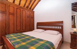 Fotografie z fotogalerie ubytování Holiday Home Pucisca With Fireplace I v destinaci Pučišća