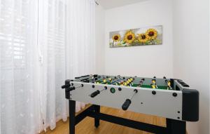 Pokój gier w obiekcie Holiday Home Vrsi I