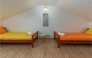 Posteľ alebo postele v izbe v ubytovaní Pet Friendly Home In Novi Vinodolski