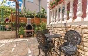 Patio alebo iná vonkajšia časť ubytovania Apartment Biograd 41