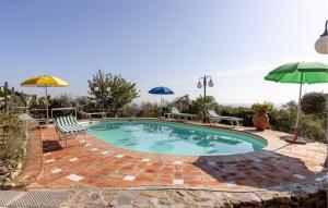The swimming pool at or close to 3 Bedroom Stunning Home In Uzzano Pt