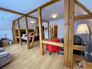 Postel nebo postele na pokoji v ubytování Hotel Rathaus