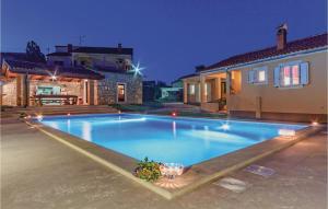 Fotografie z fotogalerie ubytování Holiday Home Potpican Jakomici v destinaci Potpićan
