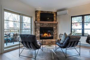 Posezení v ubytování Charming Cozy Getaway - Plateau 228-3 + 20 fotografií