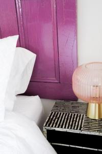 Galeriebild der Unterkunft Hotel-style Waterfront Family Suite & Sunset Views in Belleville