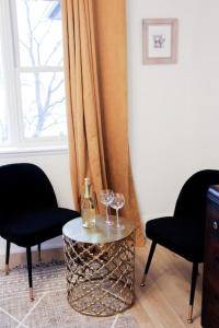 Galeriebild der Unterkunft Hotel-style Waterfront Family Suite & Sunset Views in Belleville