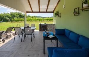 Zdjęcie z galerii obiektu Awesome Home In Rovinj With Kitchen w Rovinj