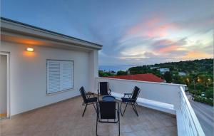 Balkón nebo terasa v ubytování Holiday Home Murter With Sea View 01 + 26 fotografií