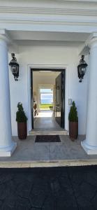 Η πρόσοψη ή η είσοδος του Villa La Dorada