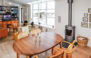Posezení v ubytování Holiday Home Brislingvej