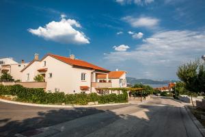 Gallery image of The Golden Island apartments in Krk