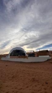 Příroda nedaleko luxury tent