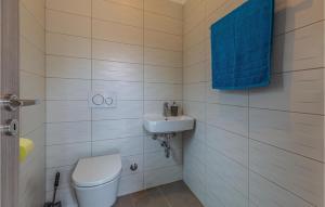 Koupelna v ubytování One-Bedroom Apartment In Pula