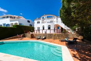 Πισίνα στο ή κοντά στο Arrifana Ocean View Villa