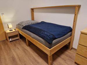 Postel nebo postele na pokoji v ubytování Einzelzimmer in ruhiger Lage --- Check-In mit Schlüsselkasten