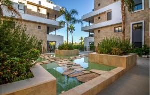 Κήπος έξω από το Gorgeous Apartment In Orihuela