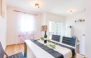Fotografie z fotogalerie ubytování Holiday Home Valbandon I v destinaci Štinjan