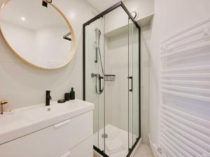Bilik mandi di Modern studio 2P - Courbevoie La Défense