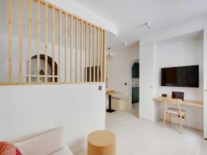 TV a/nebo společenská místnost v ubytování Lovely studio 2P - PASSY - Mobility Lease