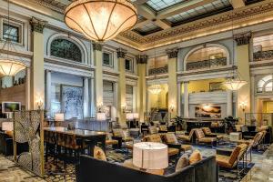Uma área de estar em The Westin Great Southern Columbus