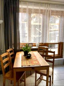 Posedenie v ubytovaní Apartament Zamoyskiego Centrum
