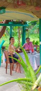 Majutusasutuse Rana Treehouse külastajad