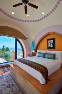 Lova arba lovos apgyvendinimo įstaigoje Lazib Inn Resort & Spa