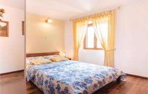 Postel nebo postele na pokoji v ubytování Holiday Home Trgovacka Iii