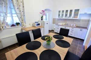 Főtér Apartman 3300 Eger, Dobó tér 1 kép - 2