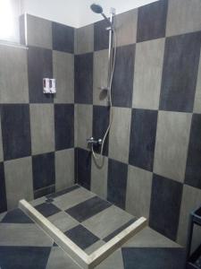 Bagno di Prince Hotel Fier