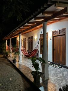 Сад в Bakery Family Guest House