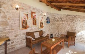 Posezení v ubytování Holiday Home Trgovacka Iii + 16 fotografií