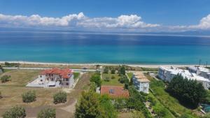 Naturlandskabet i nærheden af villaen + 40 billeder