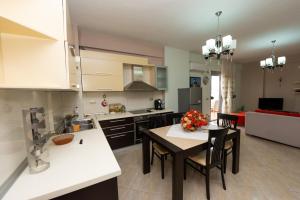 Fotografie z fotogalerie ubytování Penthouse Vista Mare v destinaci Orikumi