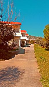 Afbeelding uit fotogalerij van Naftilos Rosmarinus Apartments in Potokáki