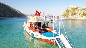 Φυσικό τοπίο κοντά σε αυτό το πλωτό κατάλυμα