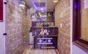Φωτογραφία από το άλμπουμ του OYO 81208 HOTEL TERRENE EMPIRe σε Kālkāji Devi