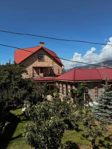 Το κτήριο όπου στεγάζεται  ο ξενώνας