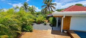 Kaz Nature في سانت فرانسوا: اطلالة على منزل وسطح خشبي