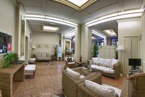 Lobbyen eller receptionen på Hotel Pedrini