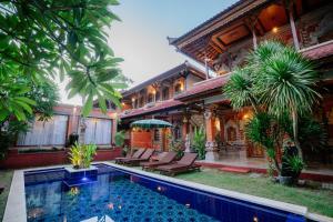 Bazén v ubytování The Saharah Mirage Bali nebo v jeho okolí