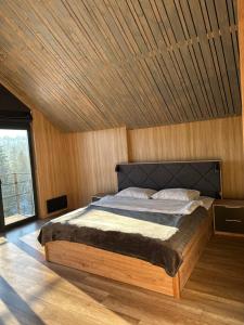 Postel nebo postele na pokoji v ubytování Apex Panorama Hotel by YOLO