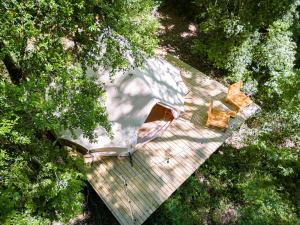 Aed väljaspool majutusasutust Glamping Dos Rios