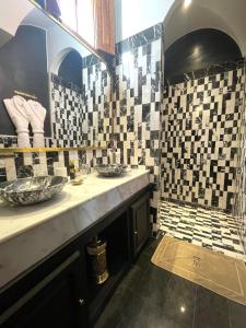 Koupelna v ubytování Riad Ksar Al Amal & Spa