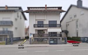 Budynek, w którym mieści się apartament