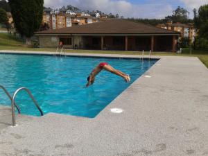 Πισίνα στο ή κοντά στο Apartamento Viveiro, Terraza Grande, 2 dormitorios 2 baños, piscinas, parking, tenis, club social