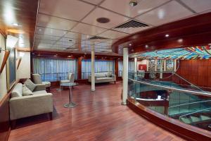 Posezení v ubytování NILE CRUISE ROYAL QUEEN I every Wednesday from ASWAN 3 nights & every Saturday from LUXOR 4 nights