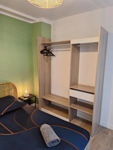 Afbeelding uit fotogalerij van Faubourg des voyageurs 6 - T3 climatisé 4 personnes - proche axe autoroute in Saran