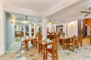 Restaurace v ubytování Hotel Travellers Nest Kandy