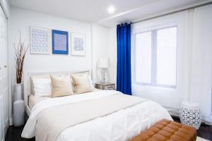 Katil atau katil-katil dalam bilik di 809-3B Studio With a Balcony by Columbus Circle